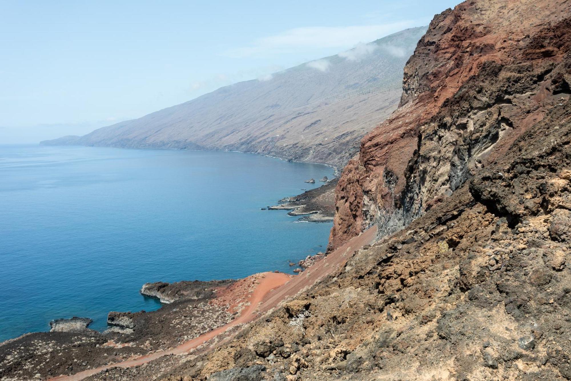 Juaclo El Hierro *